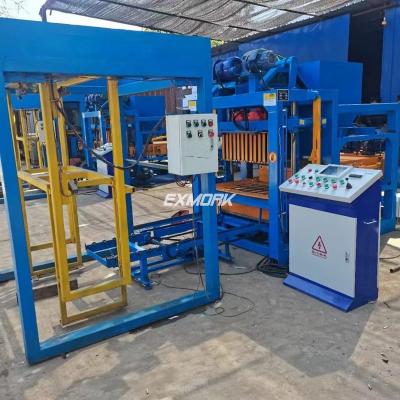 La máquina para fabricar bloques de hormigón Exmork se entrega a Senegal